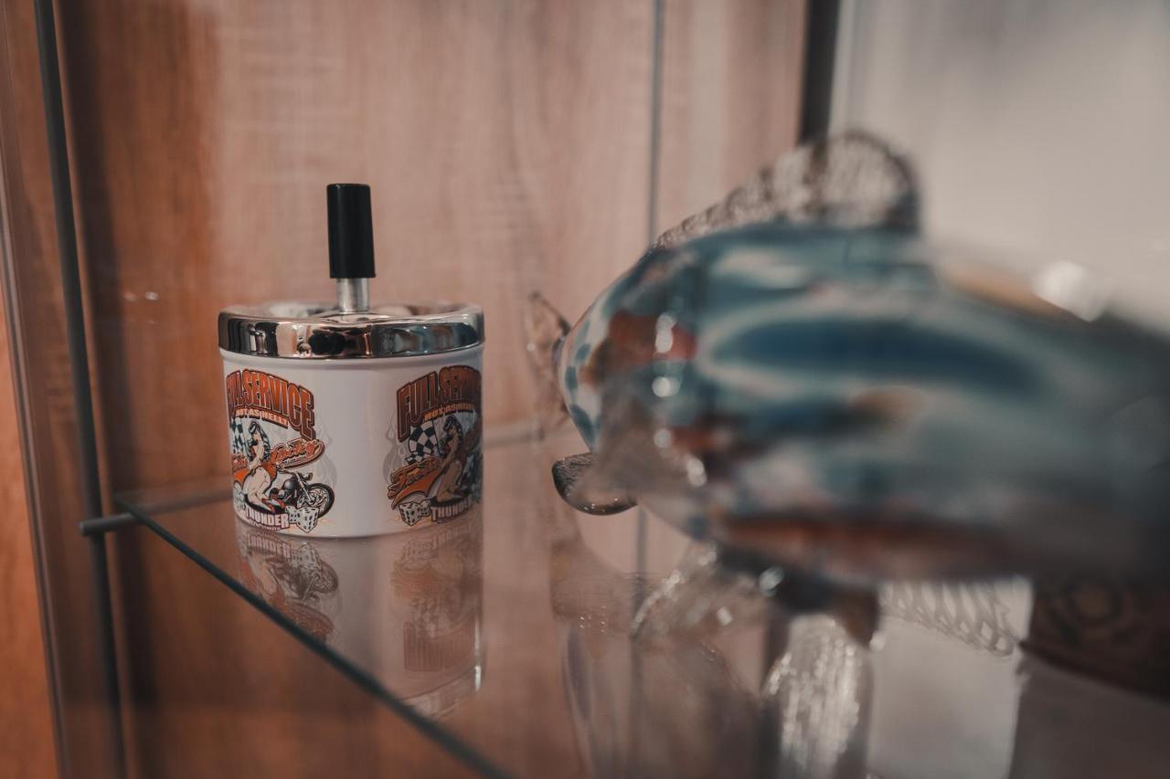 F57 - Frankó Családi Panzió Acomodação com café da manhã Balatonlelle Exterior foto